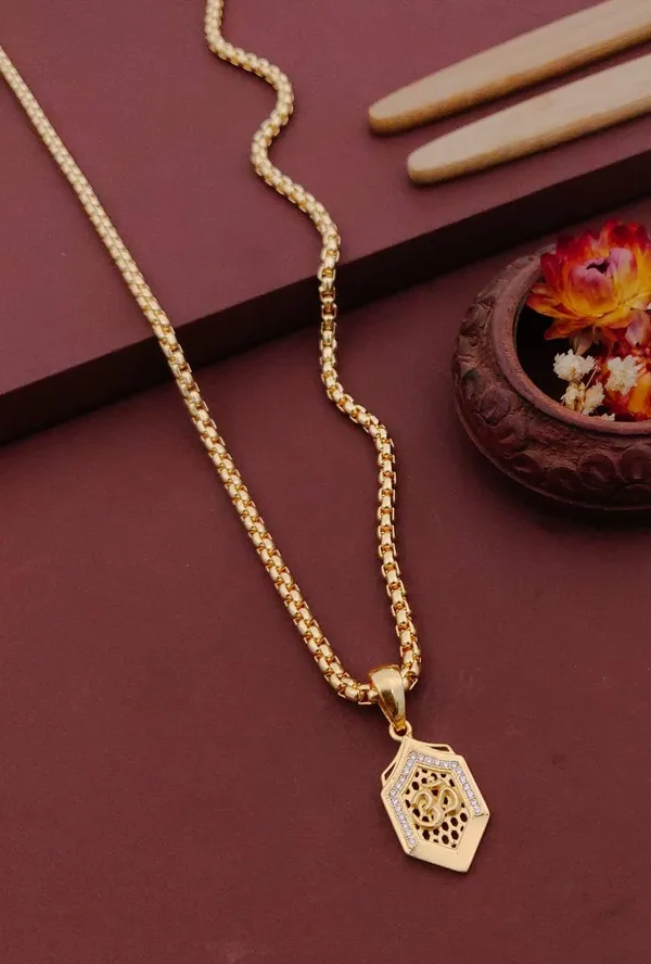 American_Diamond_Pendant_With_Chain