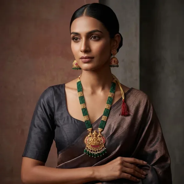 Temple_Necklace_Set_With_Earrings