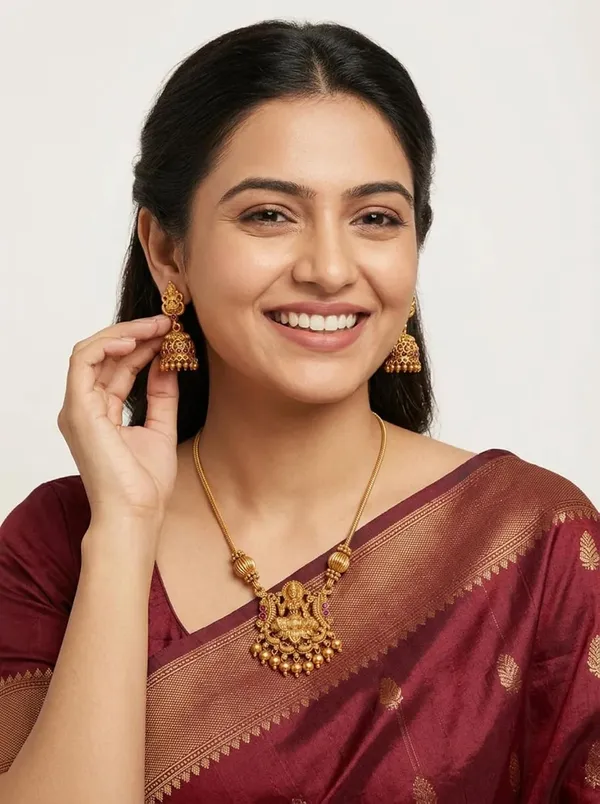 Temple_Jewellery_Set_With_Pendant_And_Jhumka_Earrings