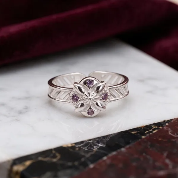 Fancy_Vedani_Women_Toe_Ring