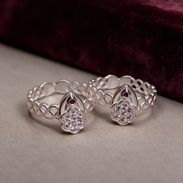 Fancy_Vedani_Women_Toe_Ring