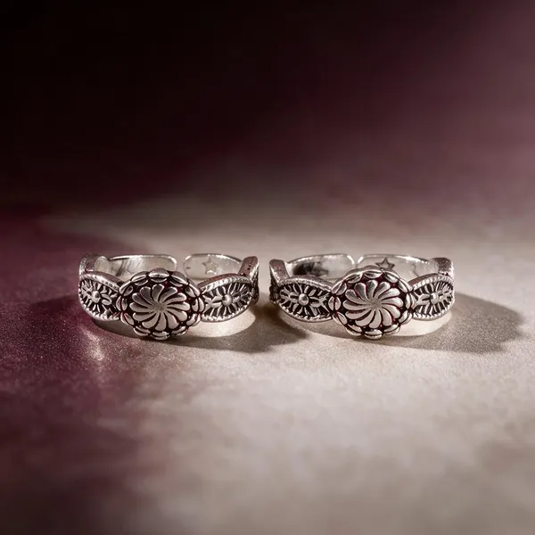 Fancy_Vedani_Women_Toe_Ring
