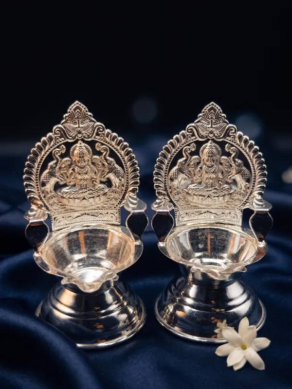 Pure_Silver_Pair_Kamakshi_Diya/Deepa_With_Hallmark