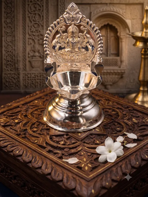 Pure_Silver_Single_Kamakshi_Diya/Deepa_With_Hallmark