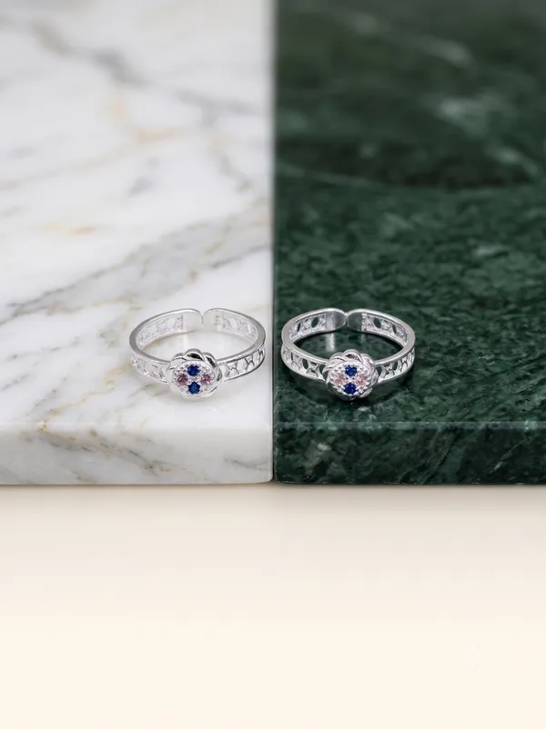 Fancy_Vedani_Women_Toe_Ring