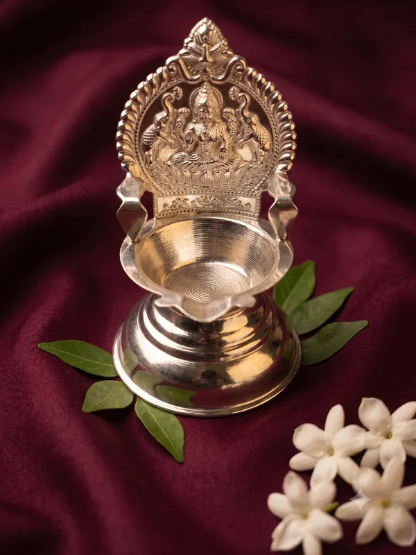 Pure_Silver_Single_Kamakshi_Diya/Deepa_With_Hallmark