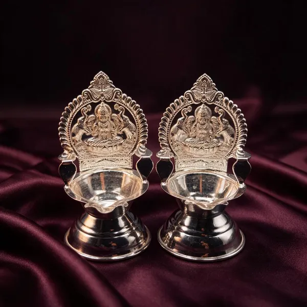 Pure_Silver_Pair_Kamakshi_Diya/Deepa_With_Hallmark