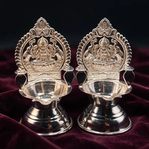 Pure_Silver_Pair_Kamakshi_Diya/Deepa_With_Hallmark