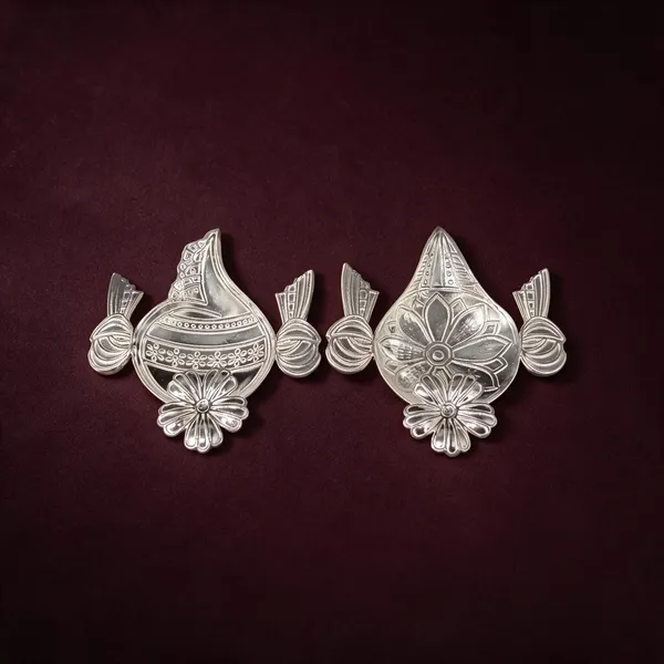 Pure_Silver_Shanka_Chakra_With_Hallmark
