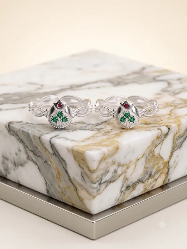 Fancy_Vedani_Women_Toe_Ring