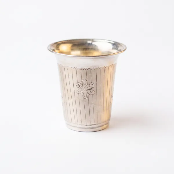 Pure_Silver_Feeding_Cup__With_Hallmark