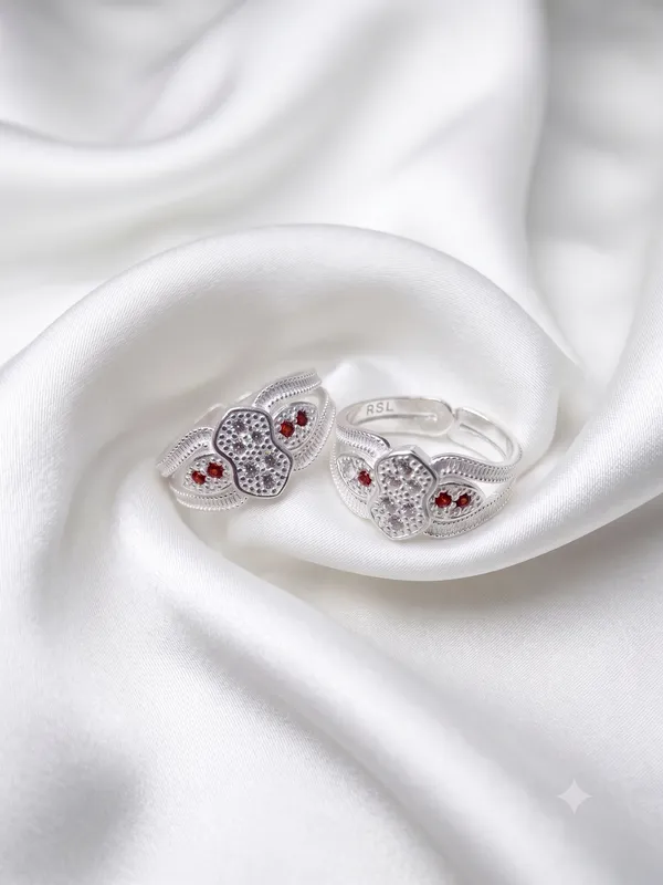 Fancy_Vedani_Women_Toe_Ring