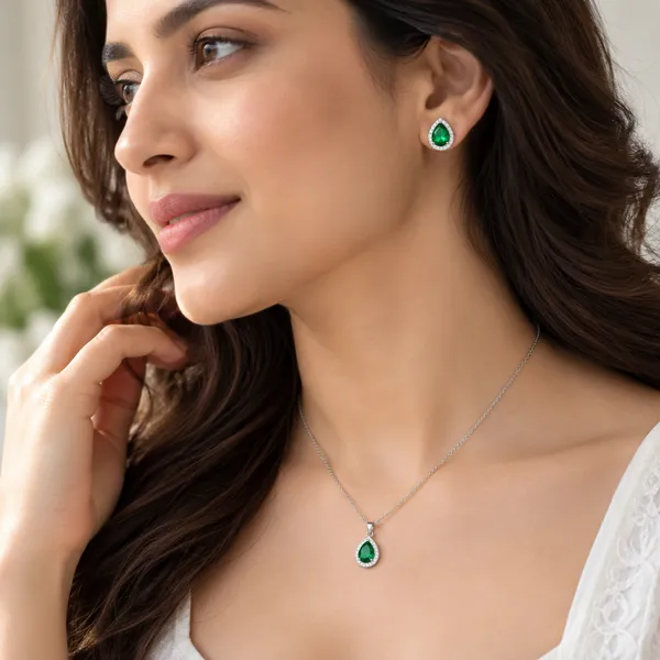 Green_Teardrop_Necklace_And_Earrings_Set_for_Women