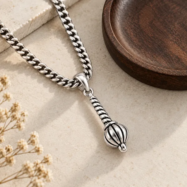 Silver_Tone_Link_Chain_Pendant_Necklace_for_Women