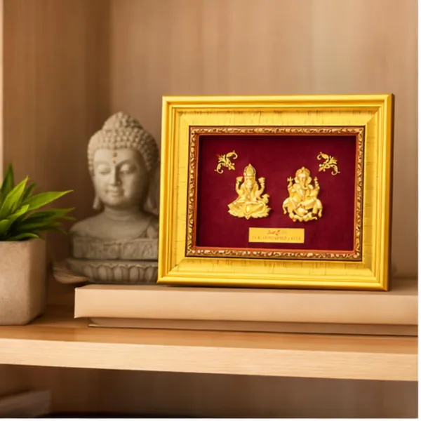 Gold_Layer_Traditional_Lakshmi_Ganesha_Framed_Idol_Set