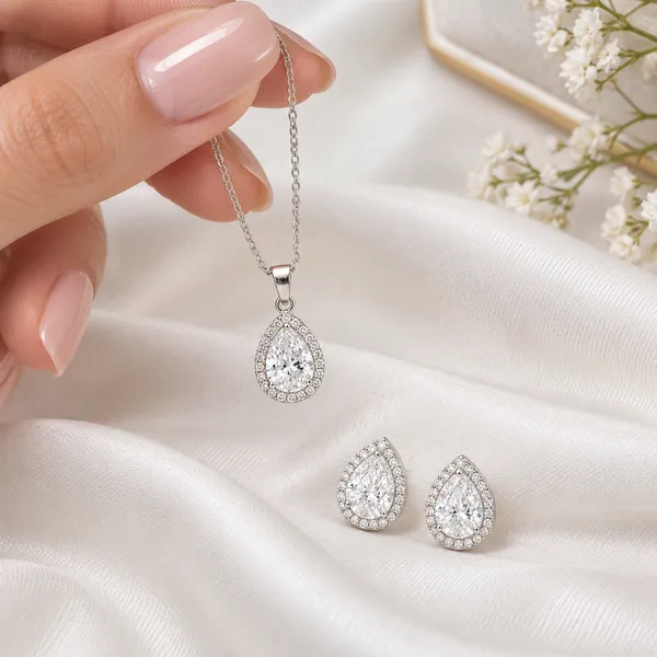 Silver_Tone_Teardrop_Pendant_Necklace_And_Earrings_Set_for_Women