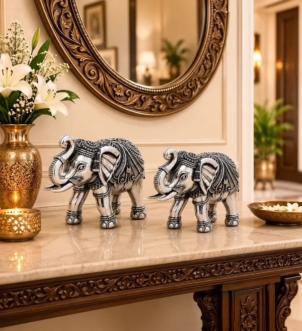Silver-Tone_Traditional_Elephant_Figurine_Set