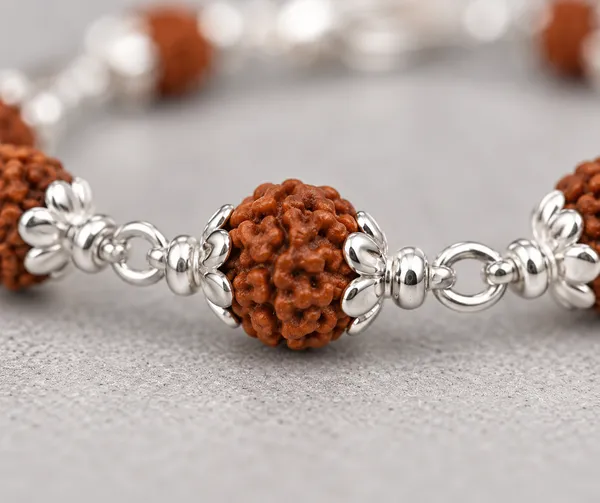 Brown_Rudraksha_Bead_Silver_Tone_Bracelet