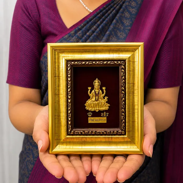 Gold_Tone_Traditional_Lakshmi_Religious_Photo_Frame