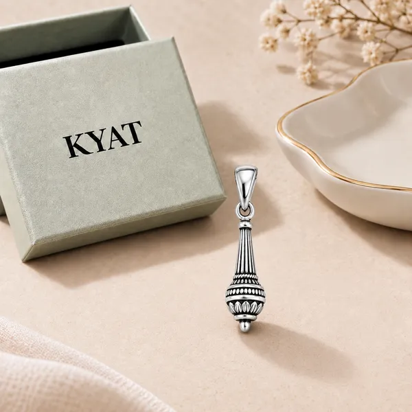 Silver-Tone_Ornate_Pendant_Necklace_for_Adults