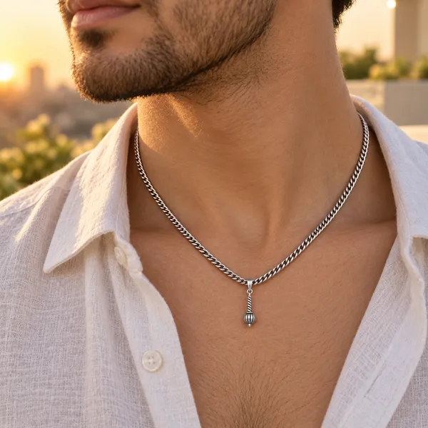 Silver_Tone_Link_Chain_Pendant_Necklace_for_Women