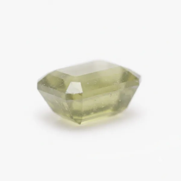 Peridot_(Zabarjad)_Loose_Astrological_Gemstone_(Emerald)