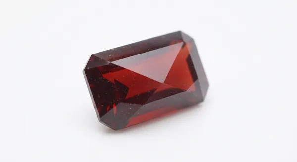 Garnet_(Raktashm)_Loose_Astrological_Gemstone_(Emerald)_6.50_Carat