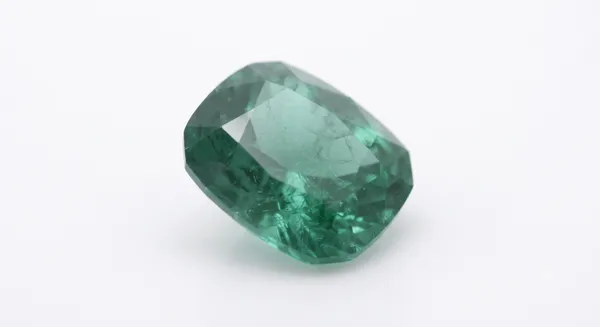 Emerald_(Panna)_Loose_Astrological_Gemstone_(Cushion)