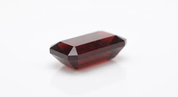 Garnet_(Raktashm)_Loose_Astrological_Gemstone_(Emerald)_6.50_Carat