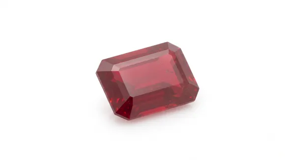 Ruby_(Manik)_Loose_Astrological_Gemstone_(Emerald)