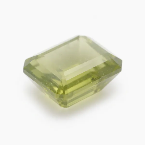 Peridot_(Zabarjad)_Loose_Astrological_Gemstone_(Emerald)