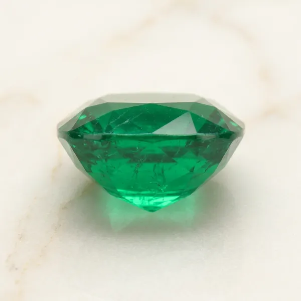 Natural_Emerald_Panna_Gemstone_Cushion_Cut_2–11_Ratti_|_World_Trust_Certified_Loose_Stone_for_Astrology,_Wisdom,_Prosperity_&_Jewellery