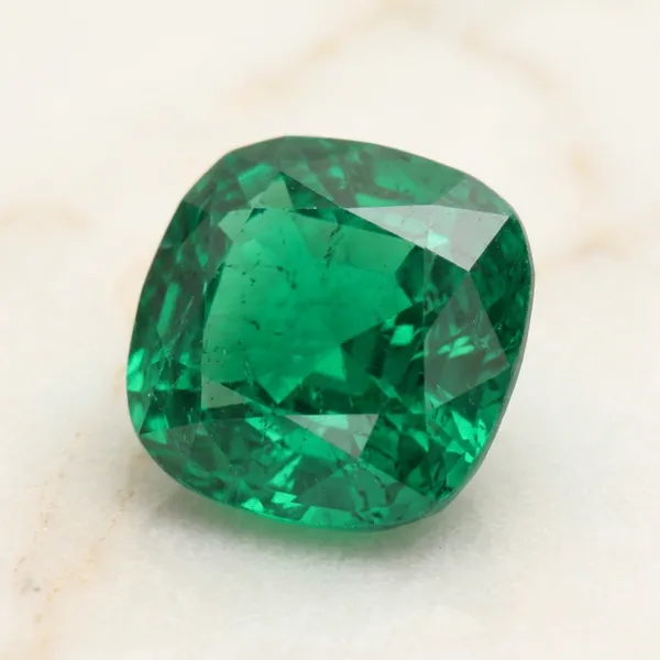 Natural_Emerald_Panna_Gemstone_Cushion_Cut_2–11_Ratti_|_World_Trust_Certified_Loose_Stone_for_Astrology,_Wisdom,_Prosperity_&_Jewellery