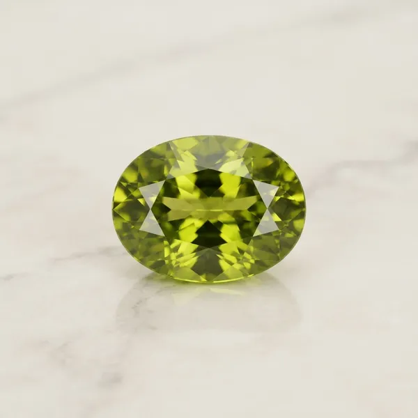 Natural_Peridot_Gemstone_Oval_Cut_2–11_Ratti_|_World_Trust_Certified_Loose_Stone_for_Astrology,_Prosperity,_Confidence_&_Jewellery