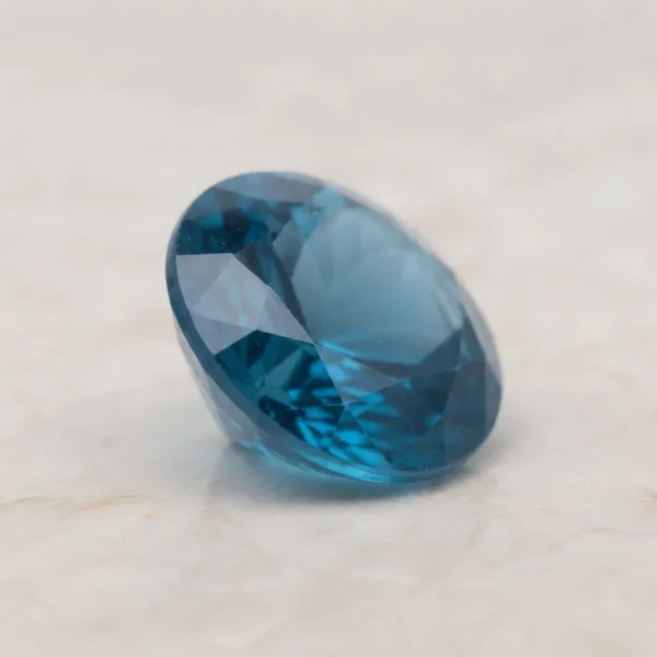 Natural_Aquamarine_Gemstone_Oval_Cut_2–11_Ratti_|_World_Trust_Certified_Loose_Stone_for_Astrology,_Calmness,_Clarity_&_Jewellery