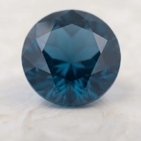 Natural_Aquamarine_Gemstone_Oval_Cut_2–11_Ratti_|_World_Trust_Certified_Loose_Stone_for_Astrology,_Calmness,_Clarity_&_Jewellery