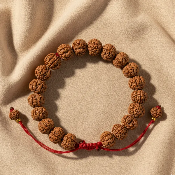 5_Mukhi_Rudraksha_Bracelet_(Red_Dhaga)