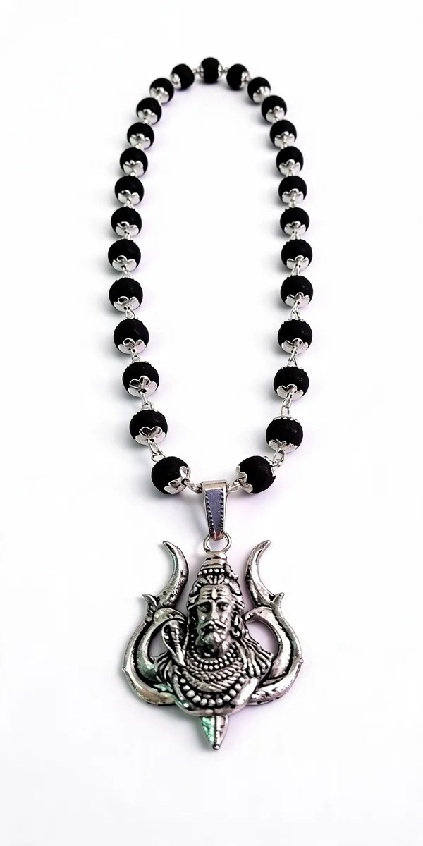 Black_Beaded_Ganesha_Pendant_Necklace_for_Women
