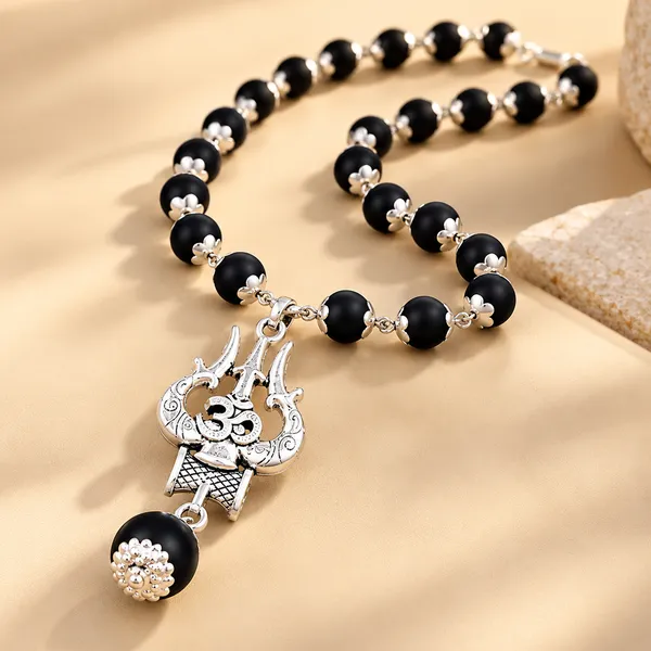 Silver_Karungali_Religious_Pendant_Necklace