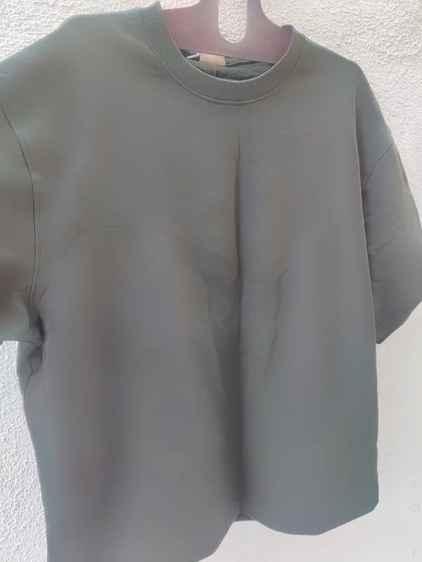 Grey_Regular_Fit_Crew_Neck_T-Shirt_for_Men
