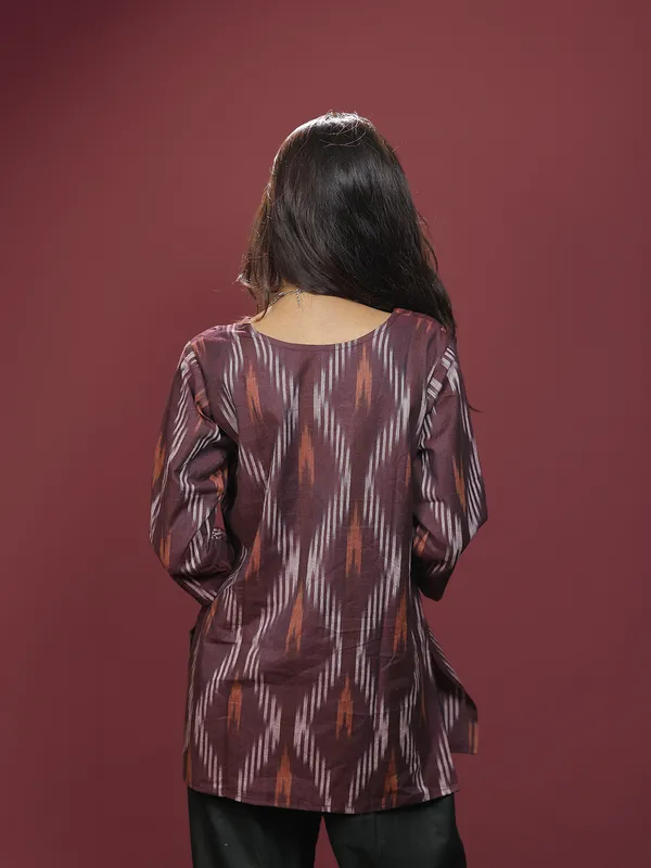 Maroon_Ikkat_Cotton_Short_Kurti