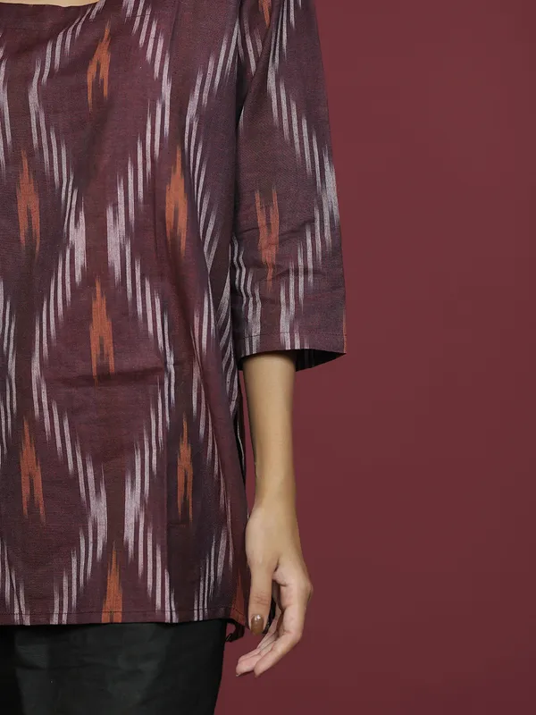 Maroon_Ikkat_Cotton_Short_Kurti