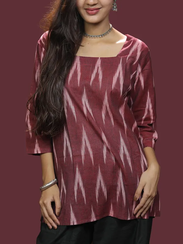 Maroon_Raaga__Ikkat_Short_Kurti