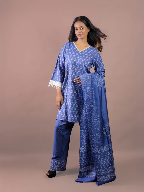 Blue_Printed_Kurta_Set_for_Women