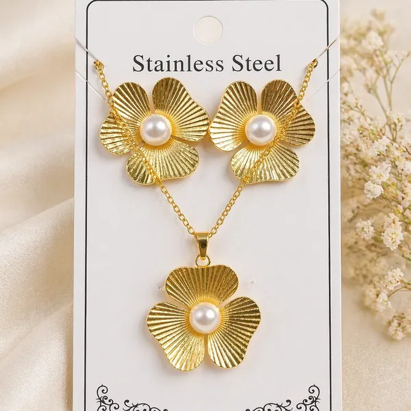 Gold_Tone_Stainless_Steel_Floral_Jewellery_Set_For_Women