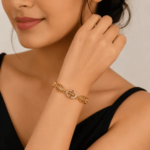 Gold_Alloy_Crystal_Openwork_Link_Bracelet_For_Women