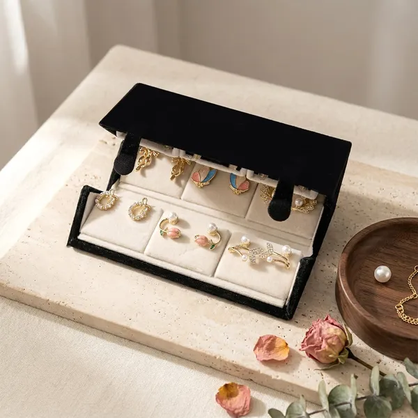 Black_Velvet_Jewellery_Display_Organizer_Box