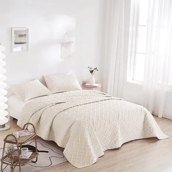 Cotton_Quilted_Solid_Cream_King_Size_Fitted_Bed_Cover