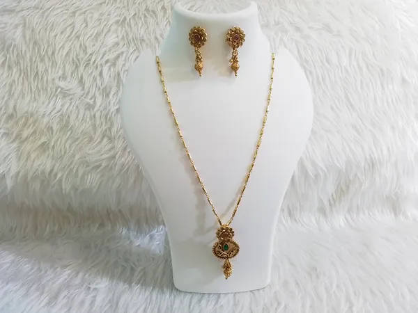 Gold_Brass_Green_Accent_Pendant_Necklace_And_Earrings_Set_For_Women