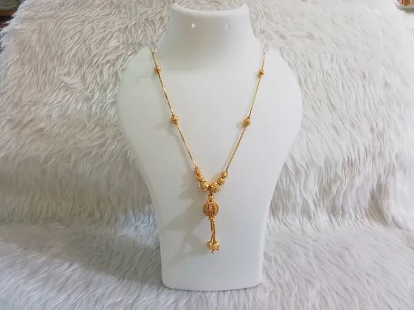 Gold_Brass_Bead_Ornamental_Pendant_Necklace_For_Women